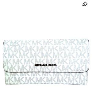 Michael Kors tri-fold large jet set travel wallet